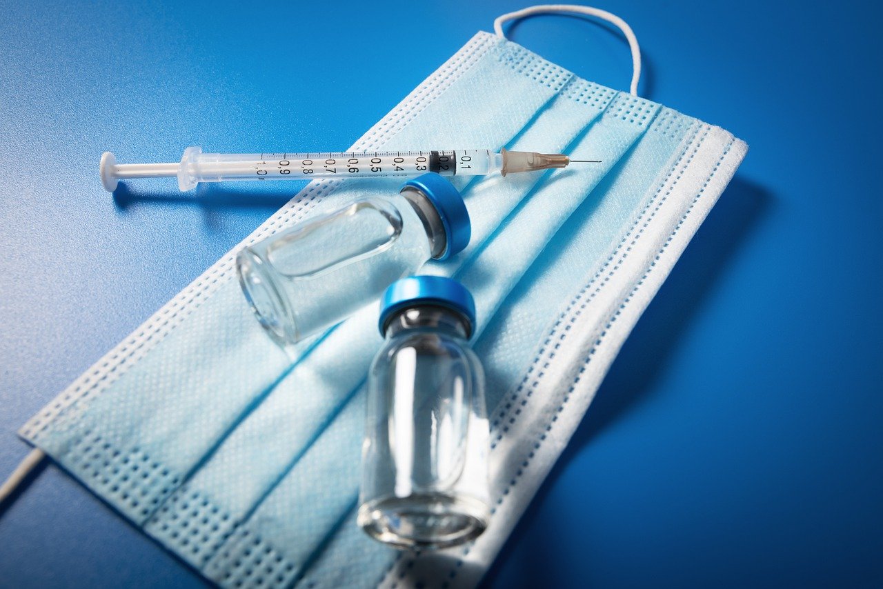 Danni da vaccino anti Covid: si può ottenere un indennizzo? Chiedi all’Avvocato Pedretti di Brescia
